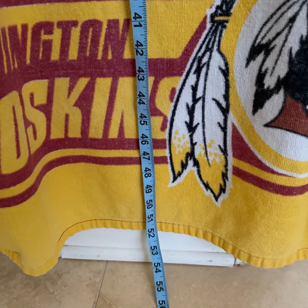 Washington Redskins NFL‎ Football Helmet Logo Beach Towel Large Red Yellow